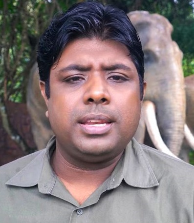 සුපුන් ළහිරු ප්‍රකාශ් .